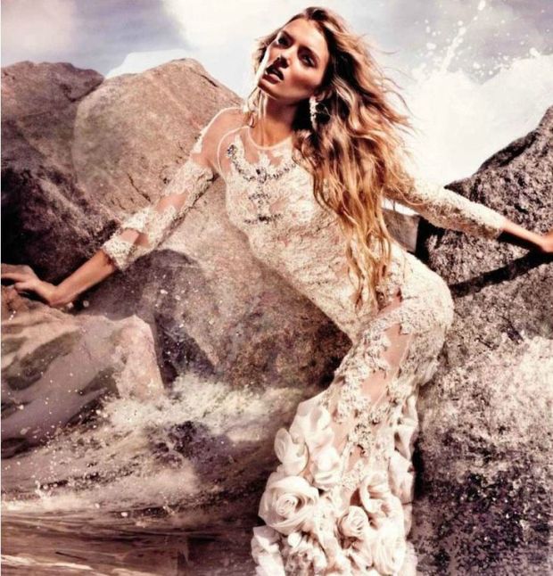 Lily Donaldson provides ultimate easy August hair inspiration 